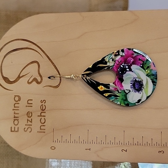 🔥LAST PAIR🔥 Vibrant Floral Teardrop Earrings - Picture 4 of 6